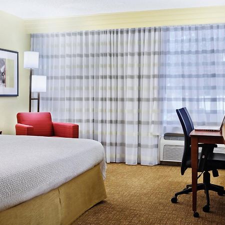 Heritage Place Houston Brookhollow Экстерьер фото