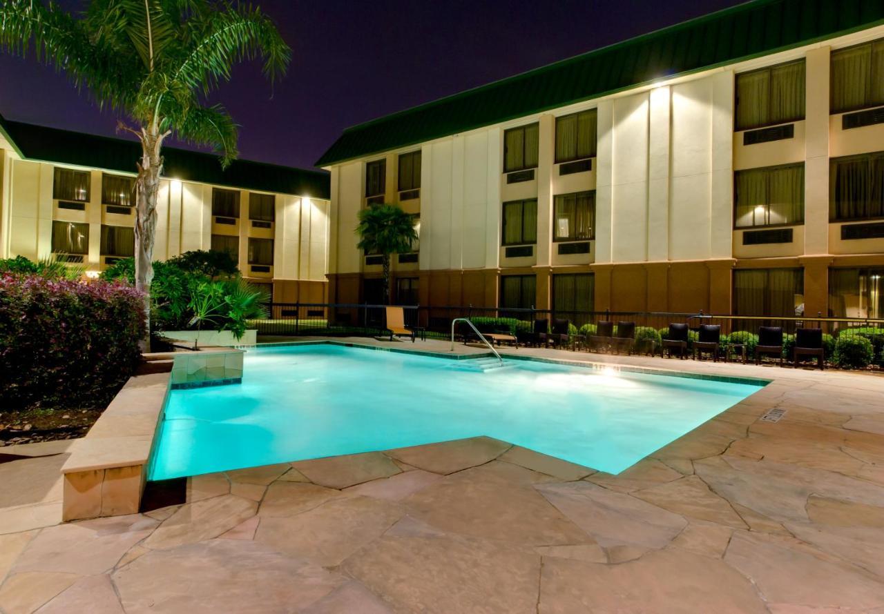 Heritage Place Houston Brookhollow Экстерьер фото