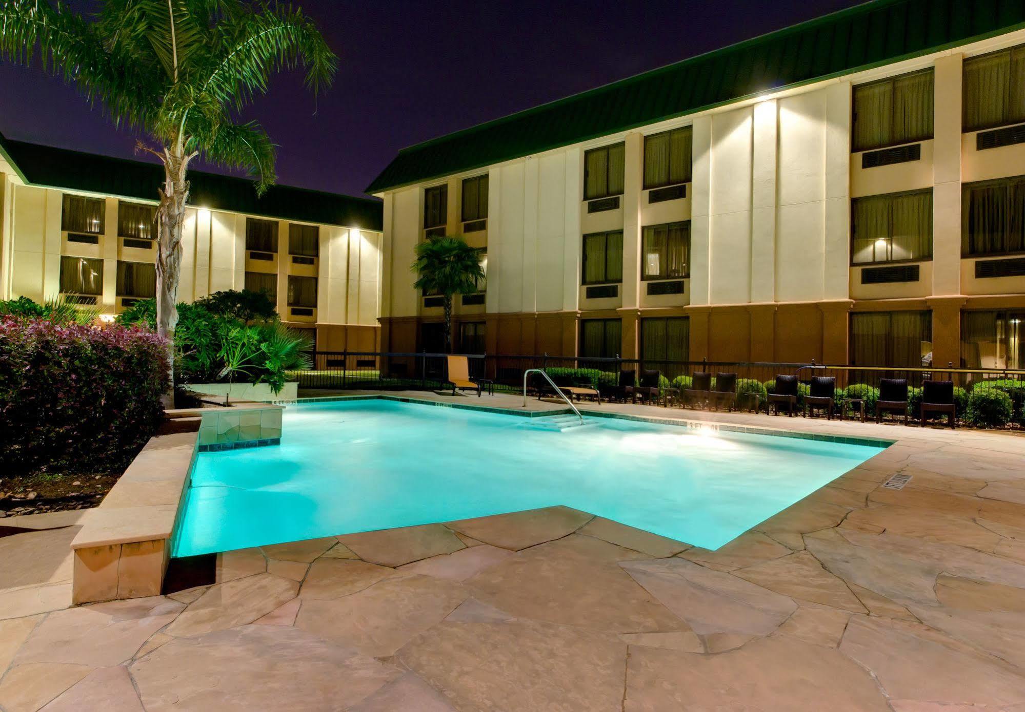 Heritage Place Houston Brookhollow Экстерьер фото